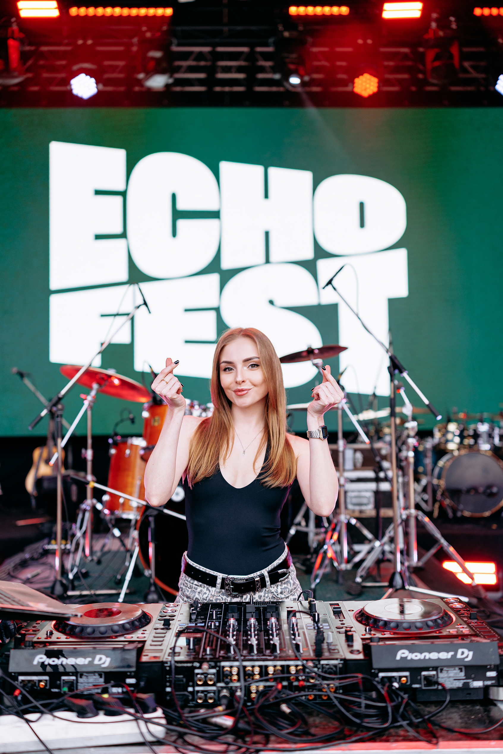 Гості ECHO FEST у лаунж-зоні фестивалю