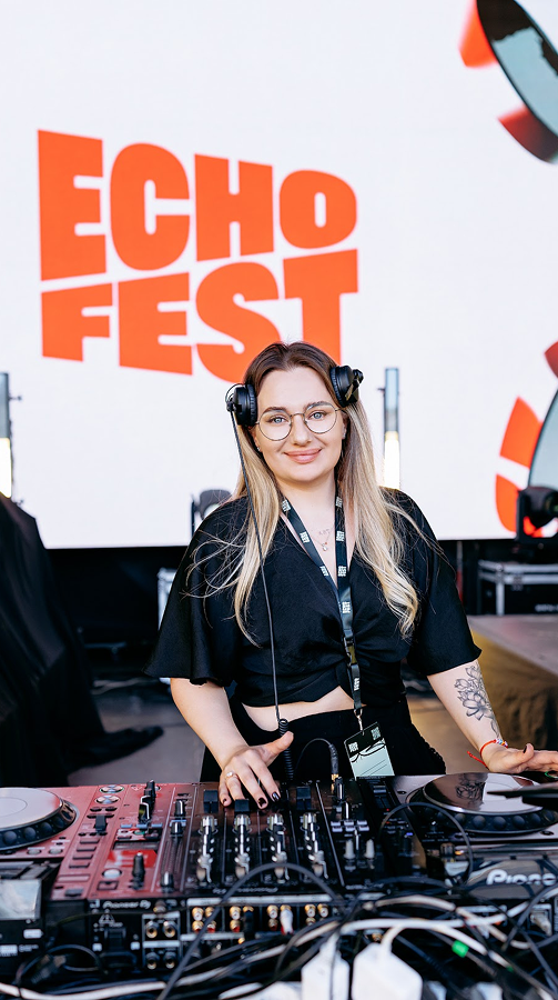 Фото з фестивалю ECHO FEST у парку Лавина